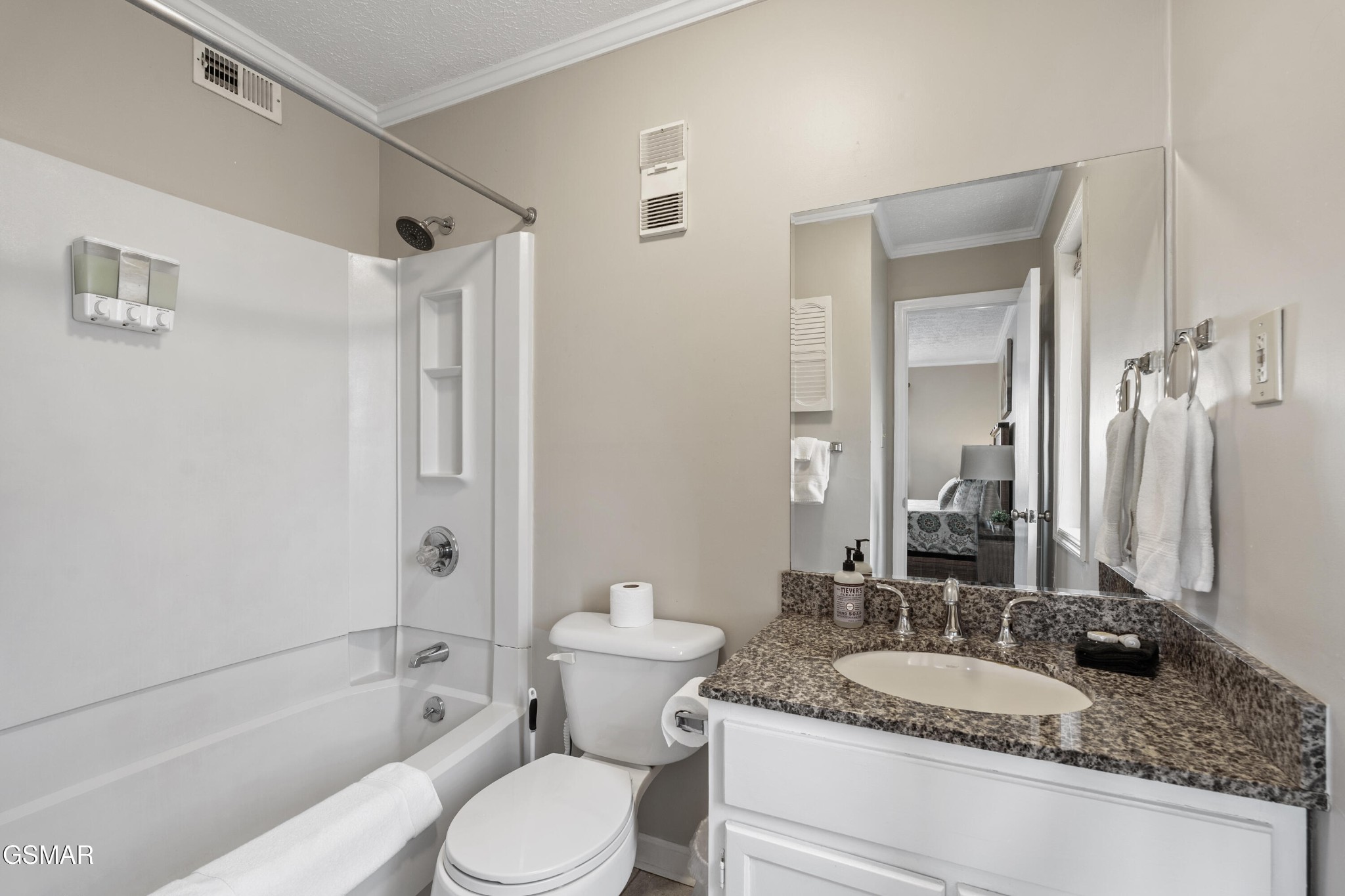1102 Ski View Property Photo 19