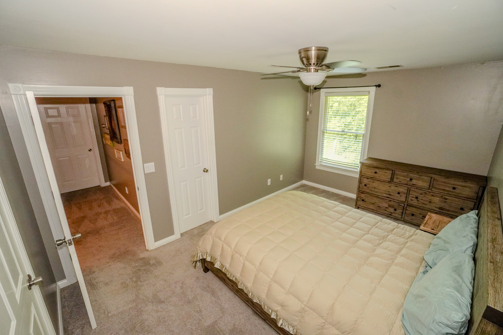 242 Lake Terrace Dr Property Photo 24