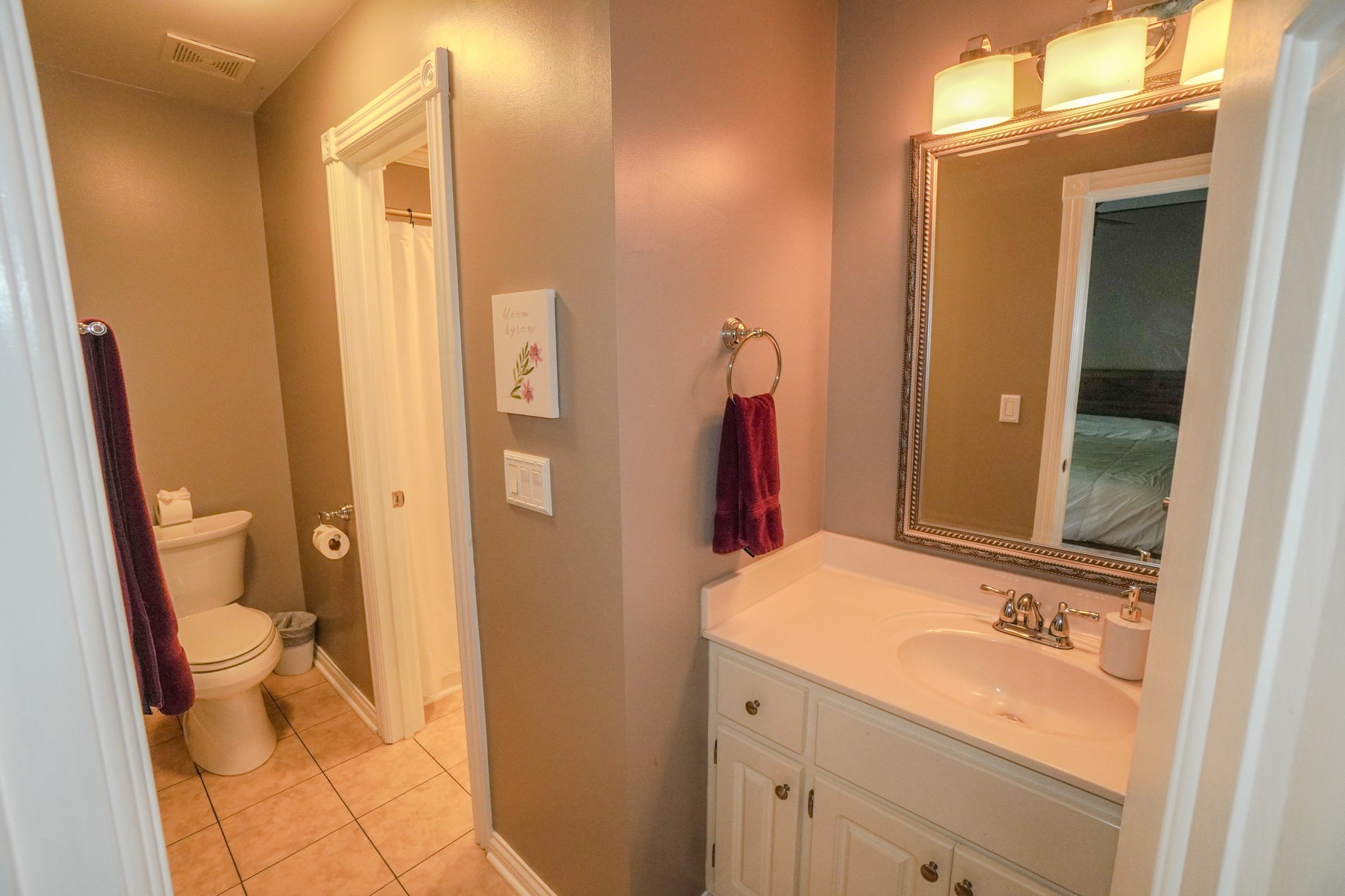 242 Lake Terrace Dr Property Photo 31