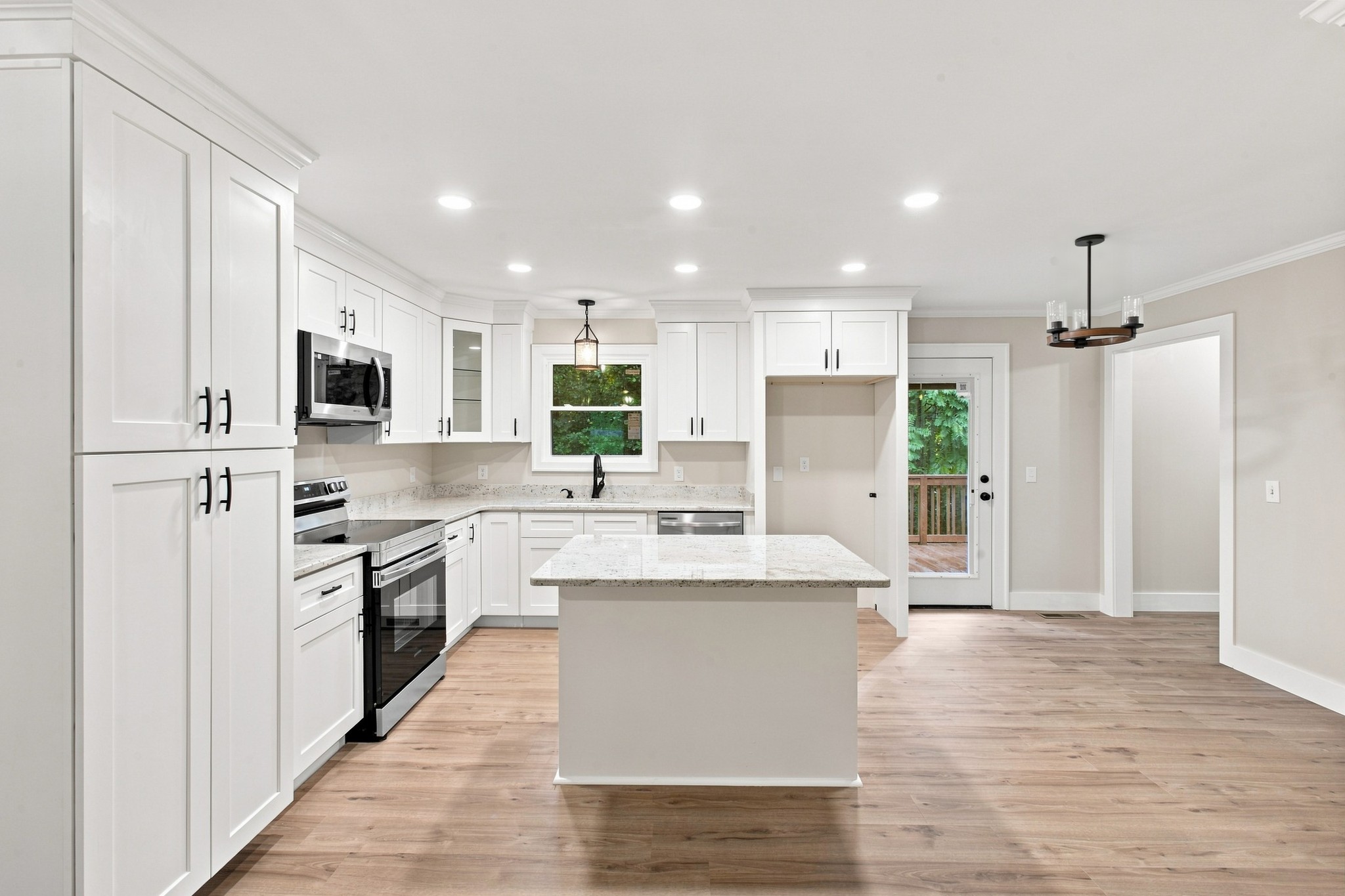 1121 Blake Road