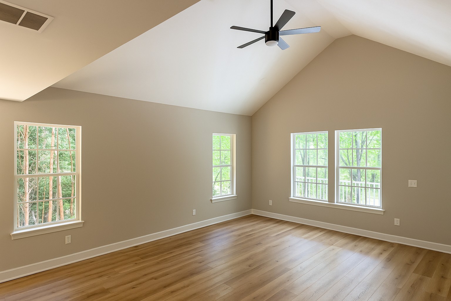 4635 Chapel Hill Rd Property Photo 18