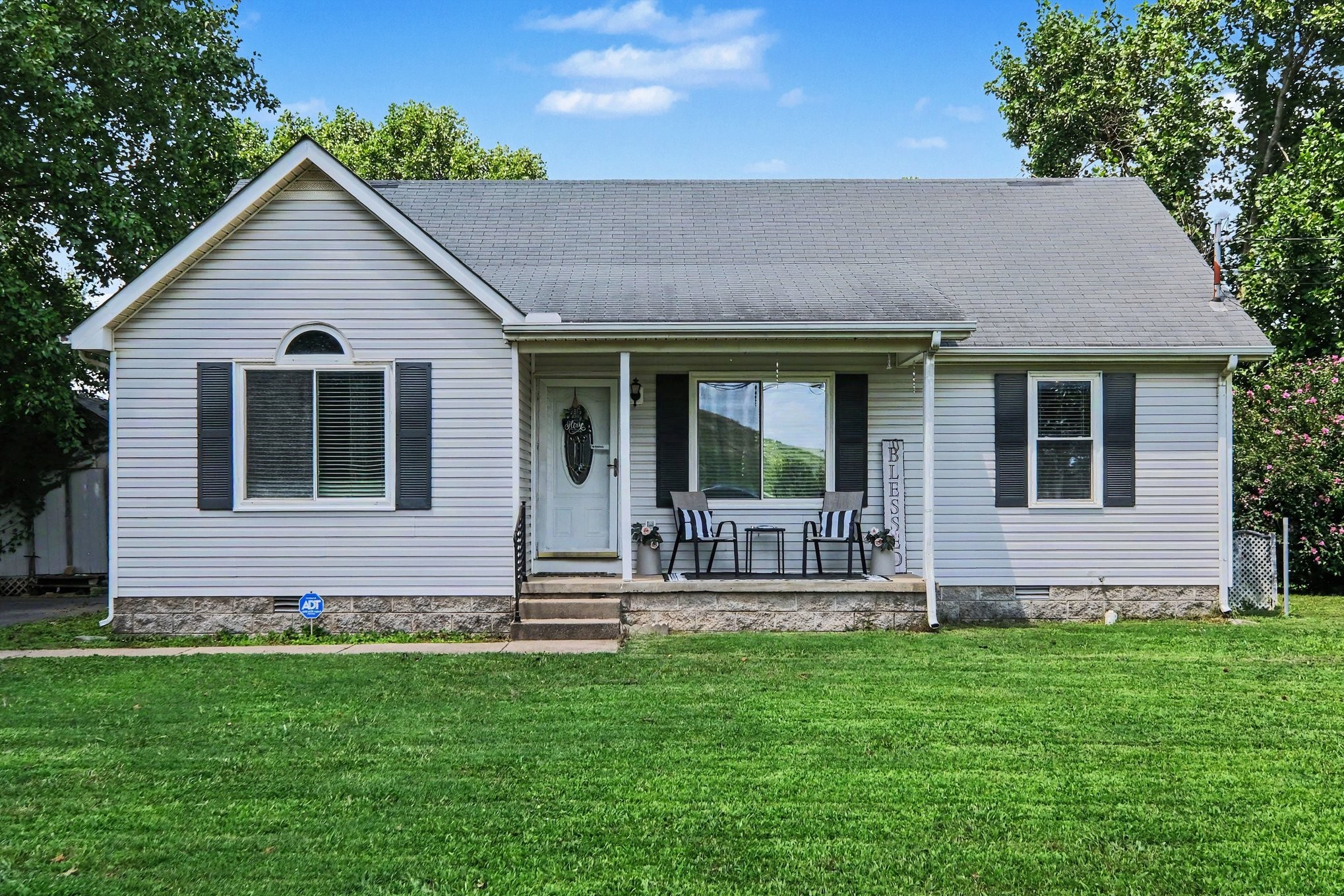 786 E Jefferson Pike