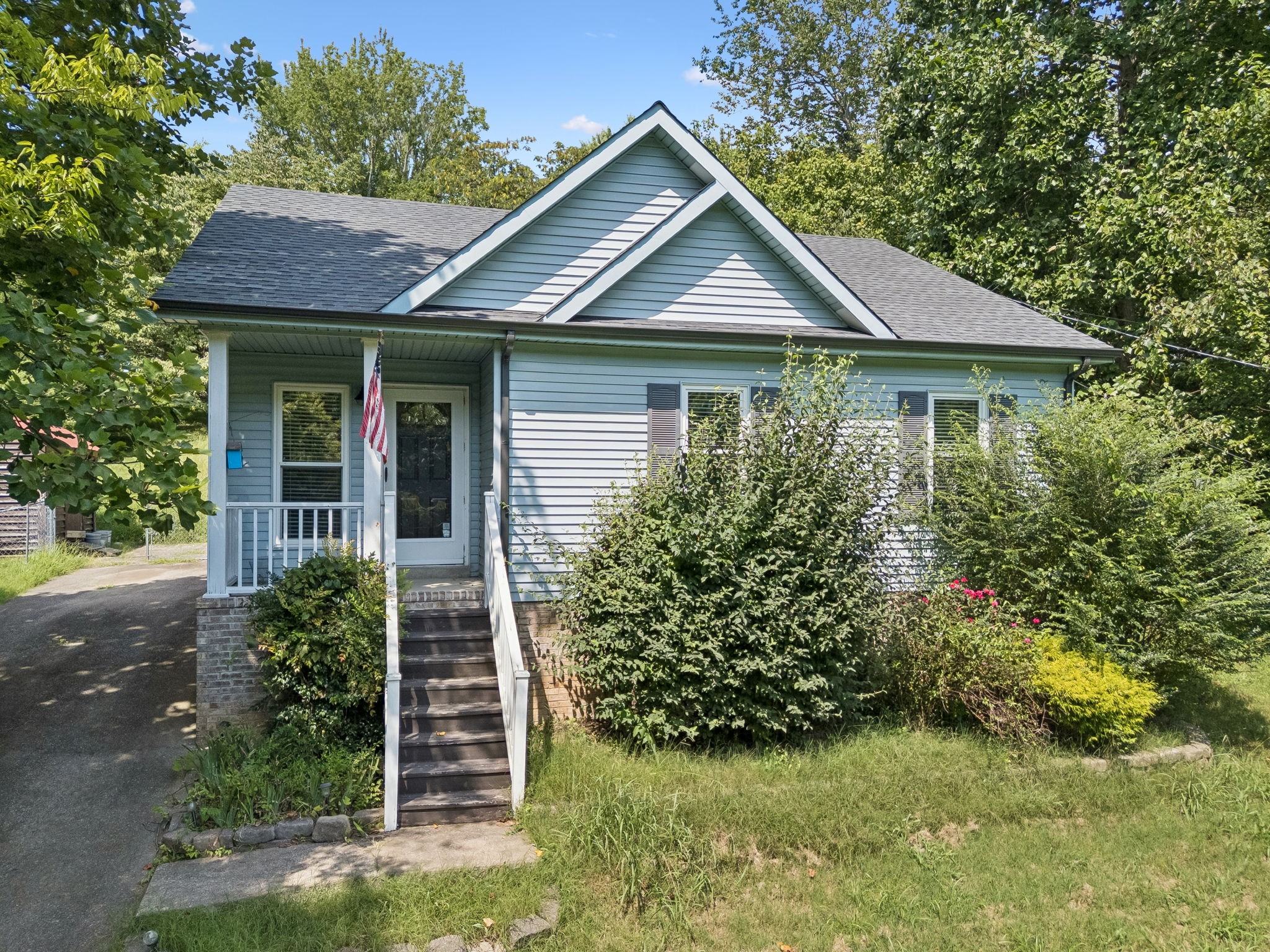 243 Jeffery Dr