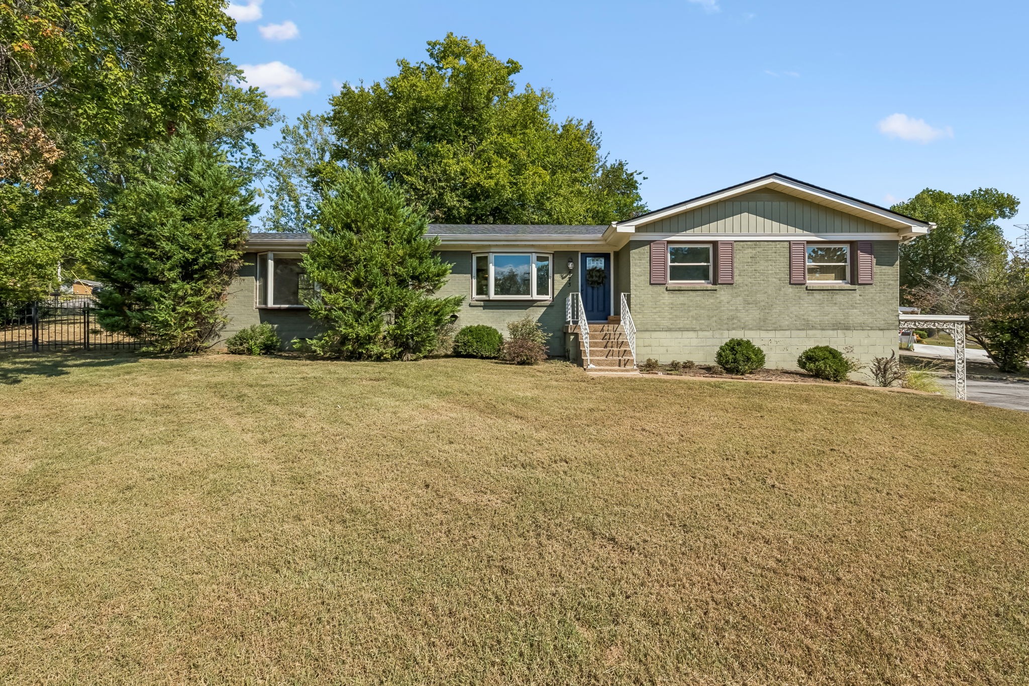 473 Sunliner Dr Property Photo 1