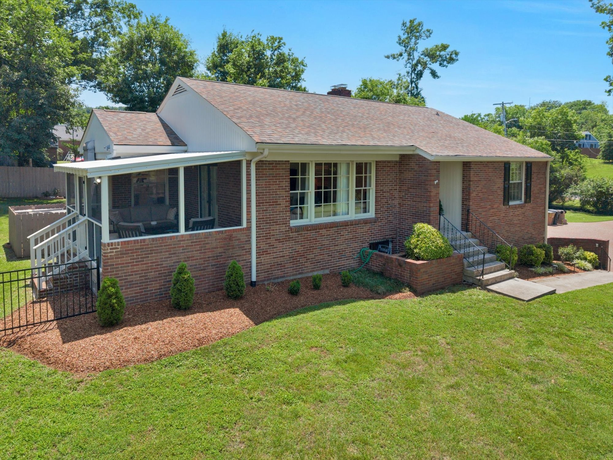 3262 Mcgavock Pike Property Photo 1
