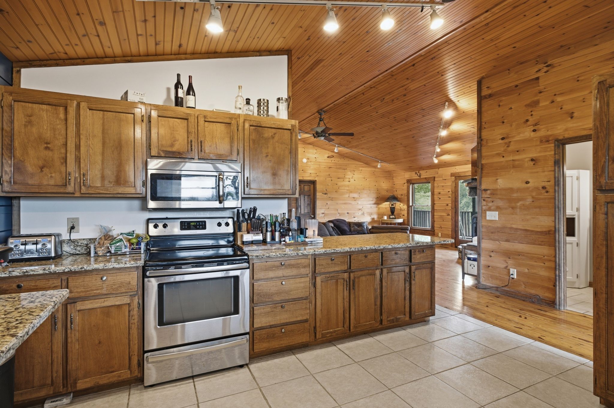 2425 Allisona Rd Property Photo 11