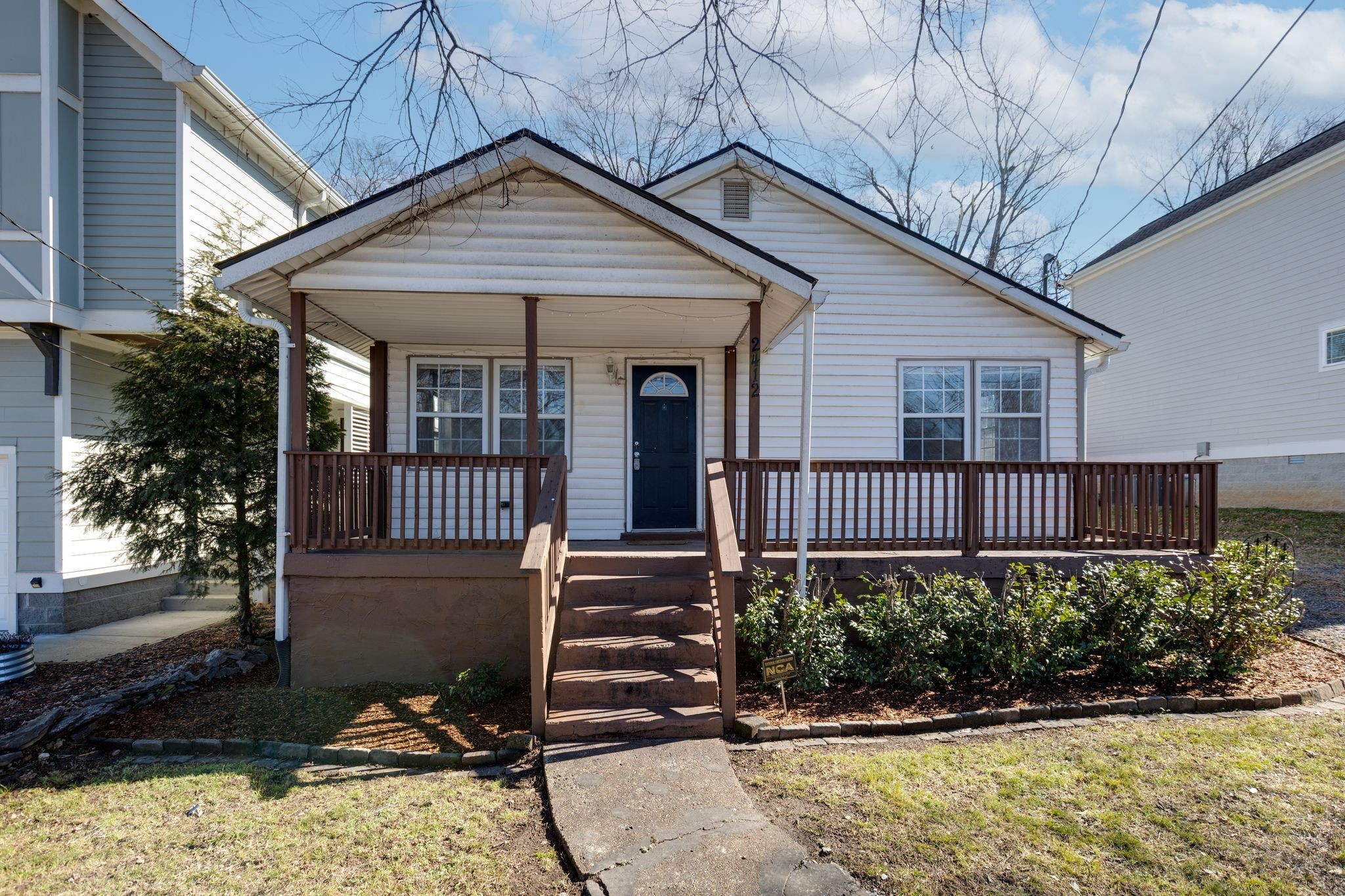 2412 Chapel Ave Property Photo 4