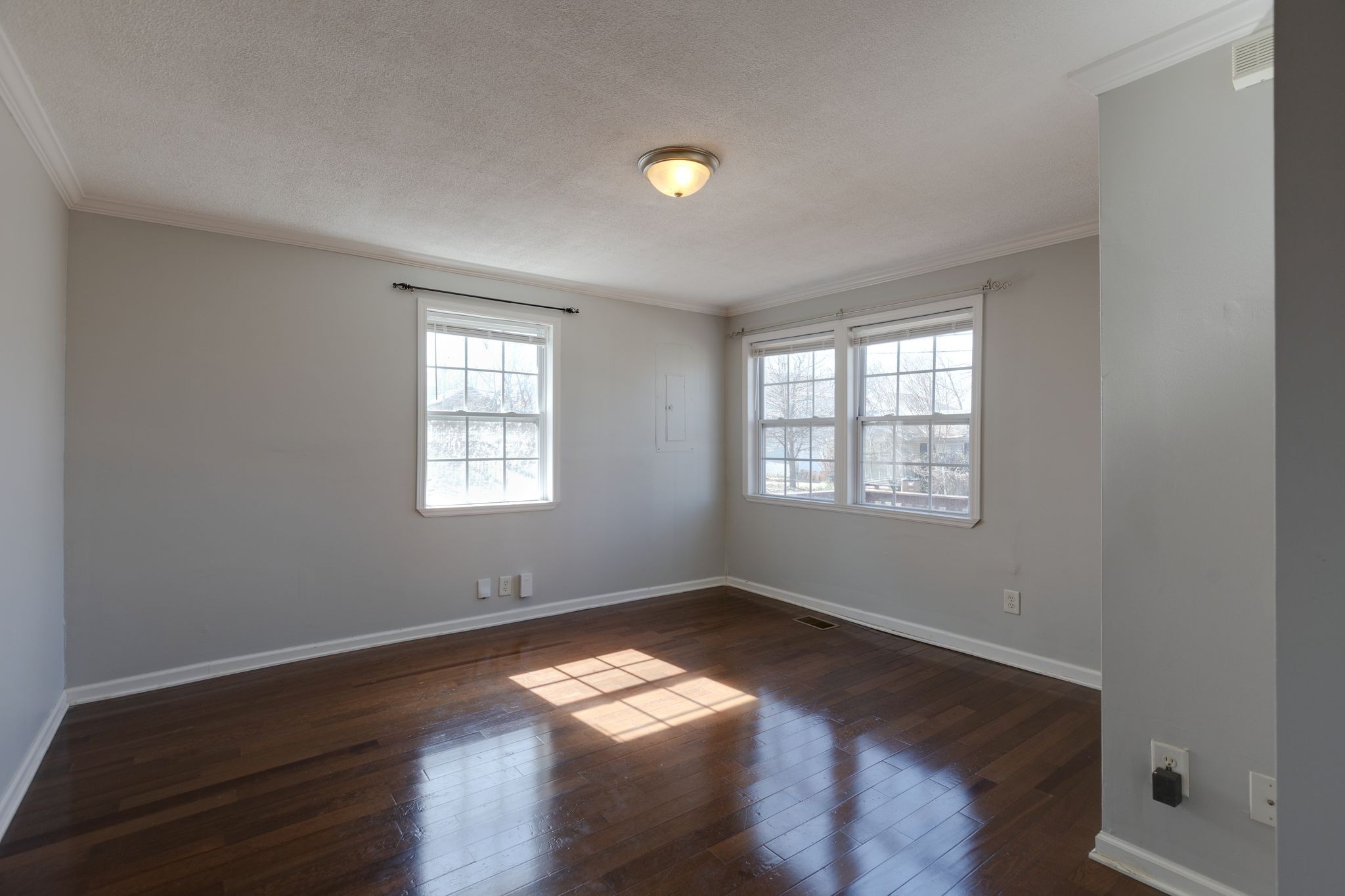 2412 Chapel Ave Property Photo 25