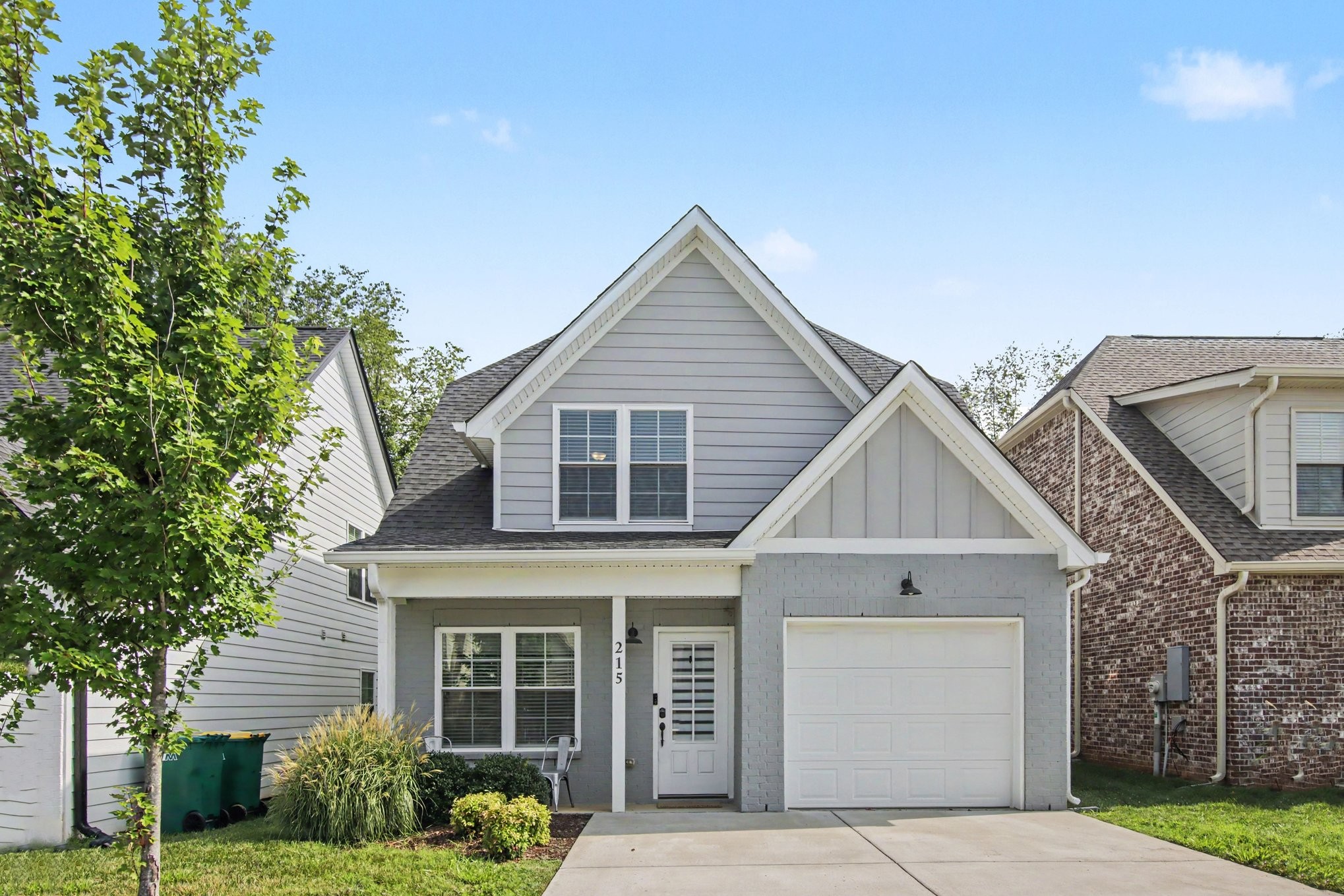 215 Emmett Dr