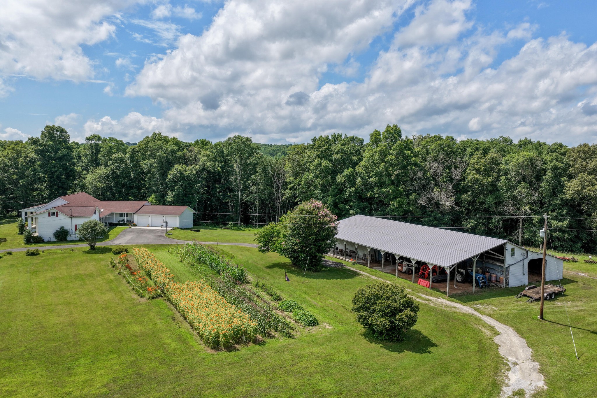 7055 Mooneyham Lonewood Road Property Photo 1