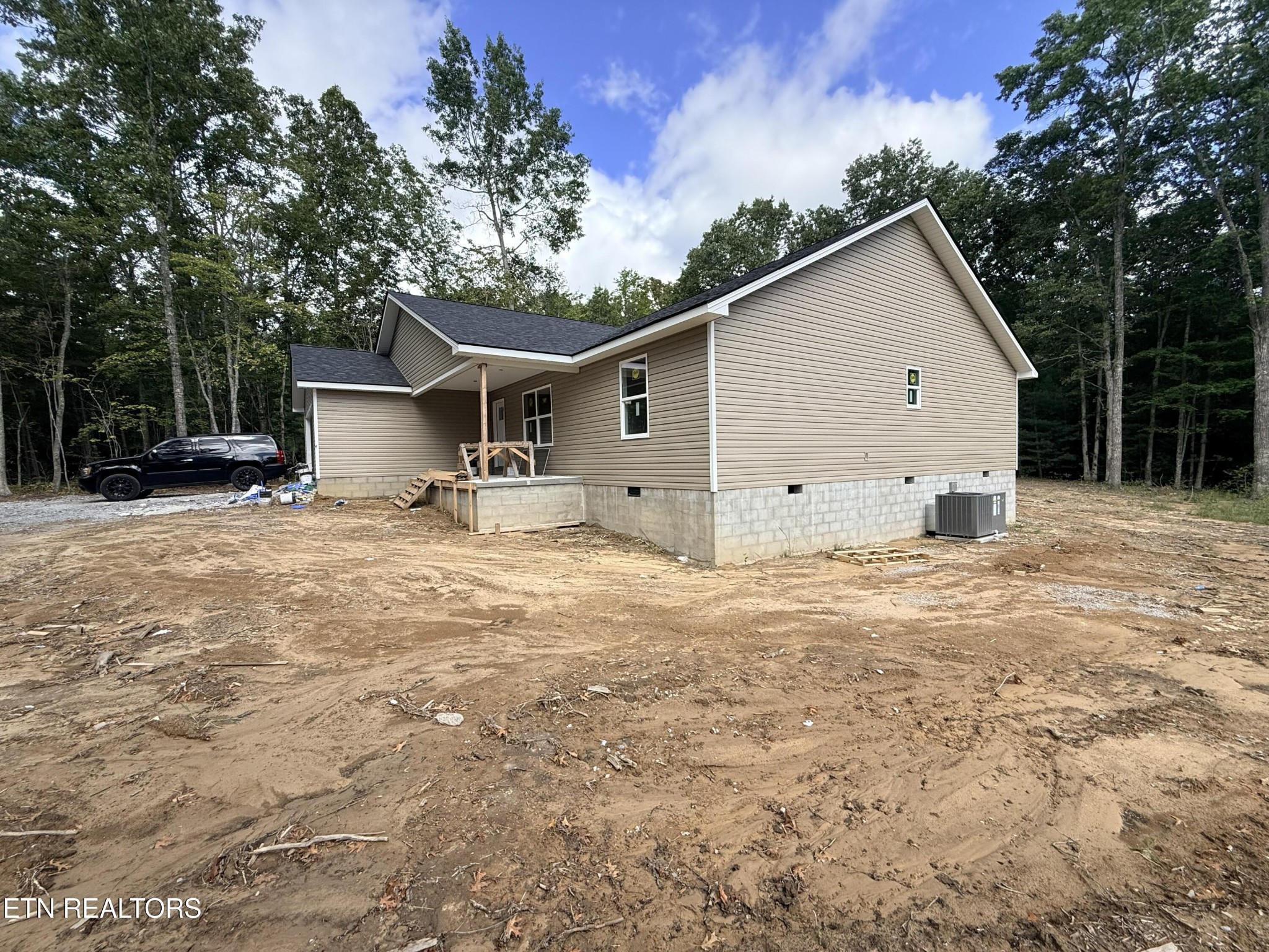 550 Stone Cliff Lane Property Photo 2