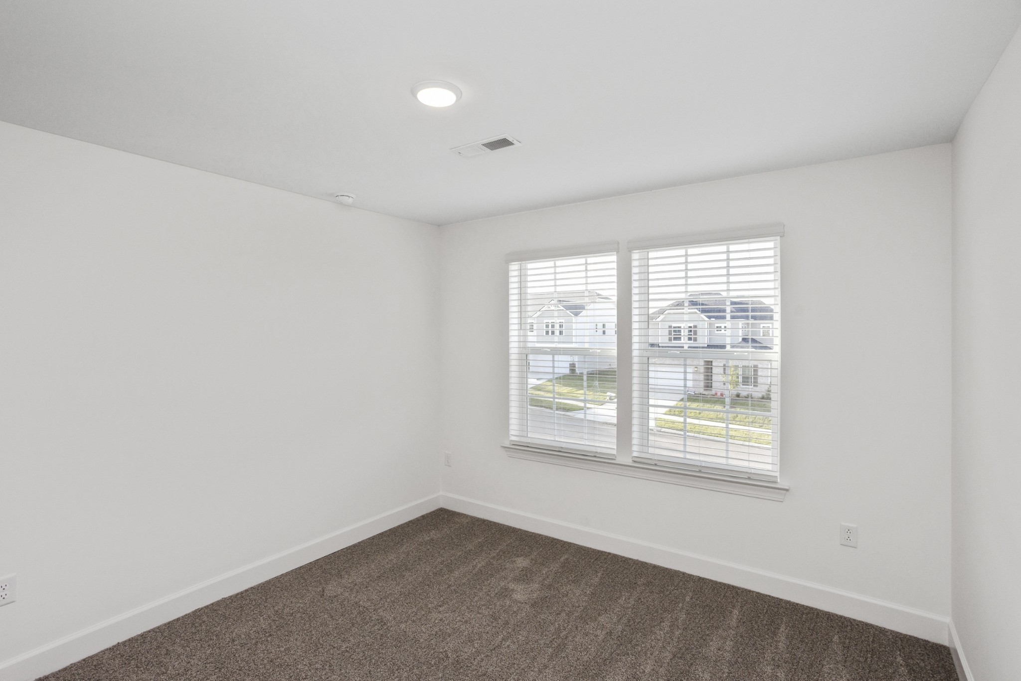 134 West Cassa Way Property Photo 21
