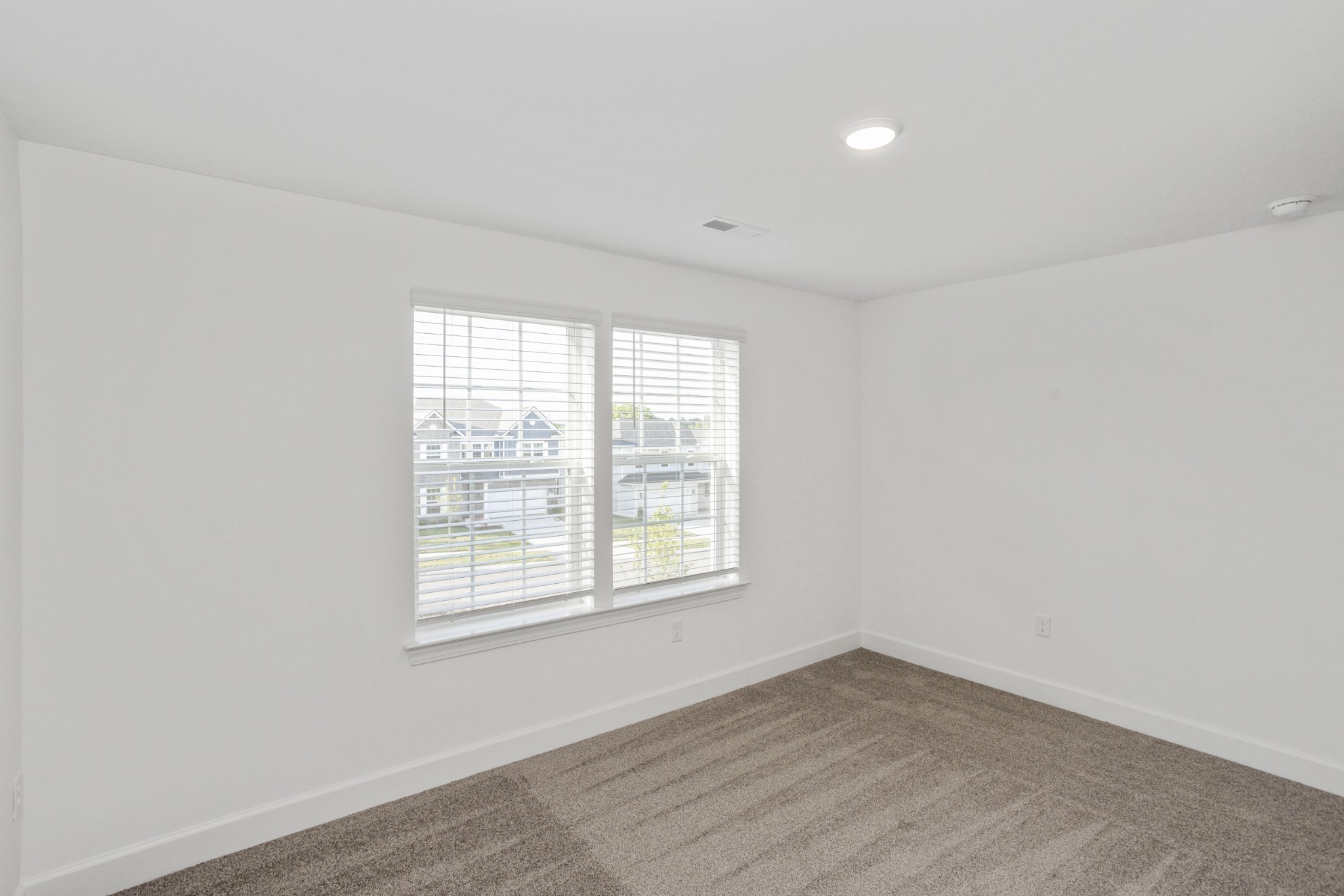 134 West Cassa Way Property Photo 25