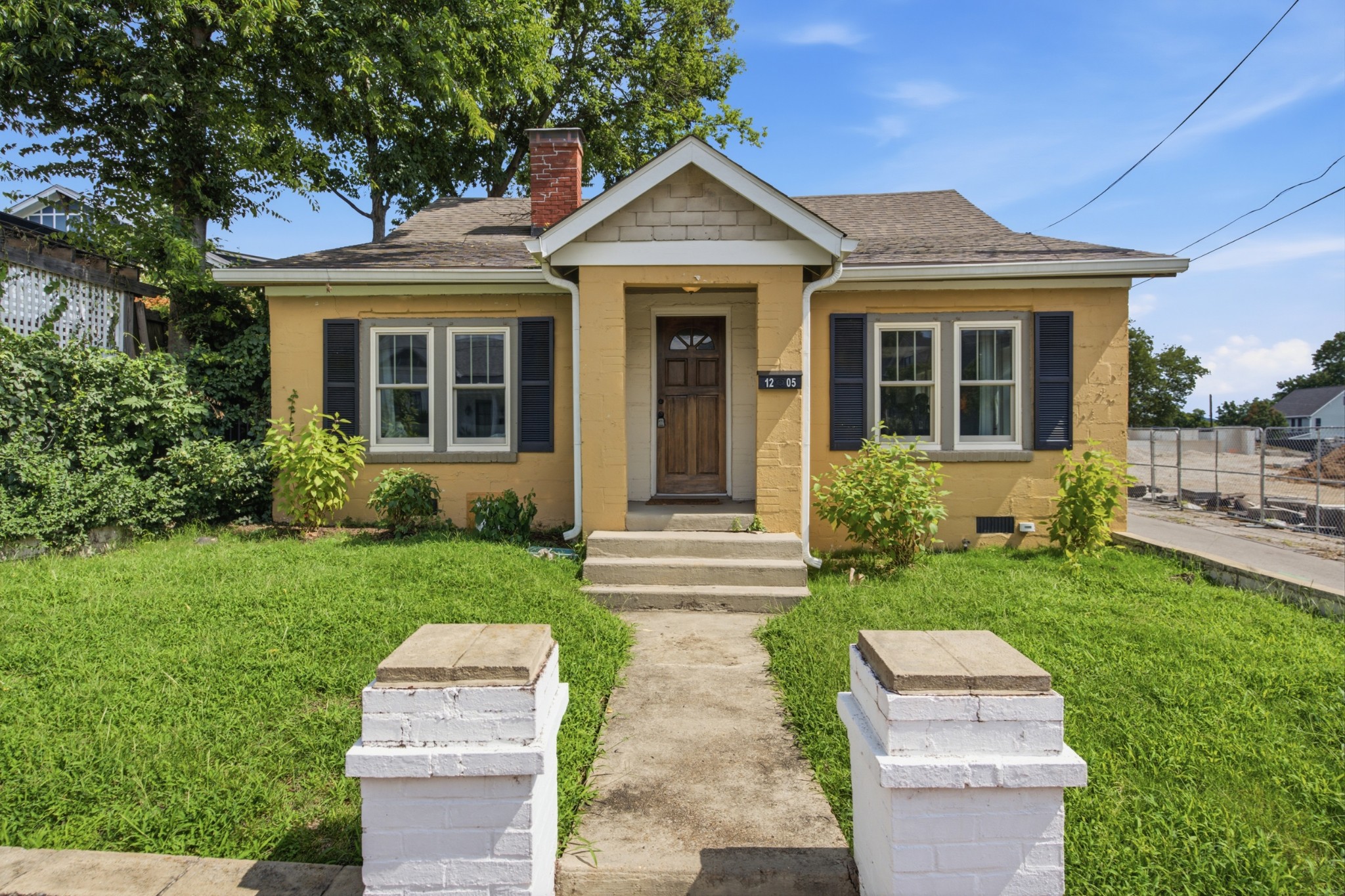 1205 Russell St Property Photo 1