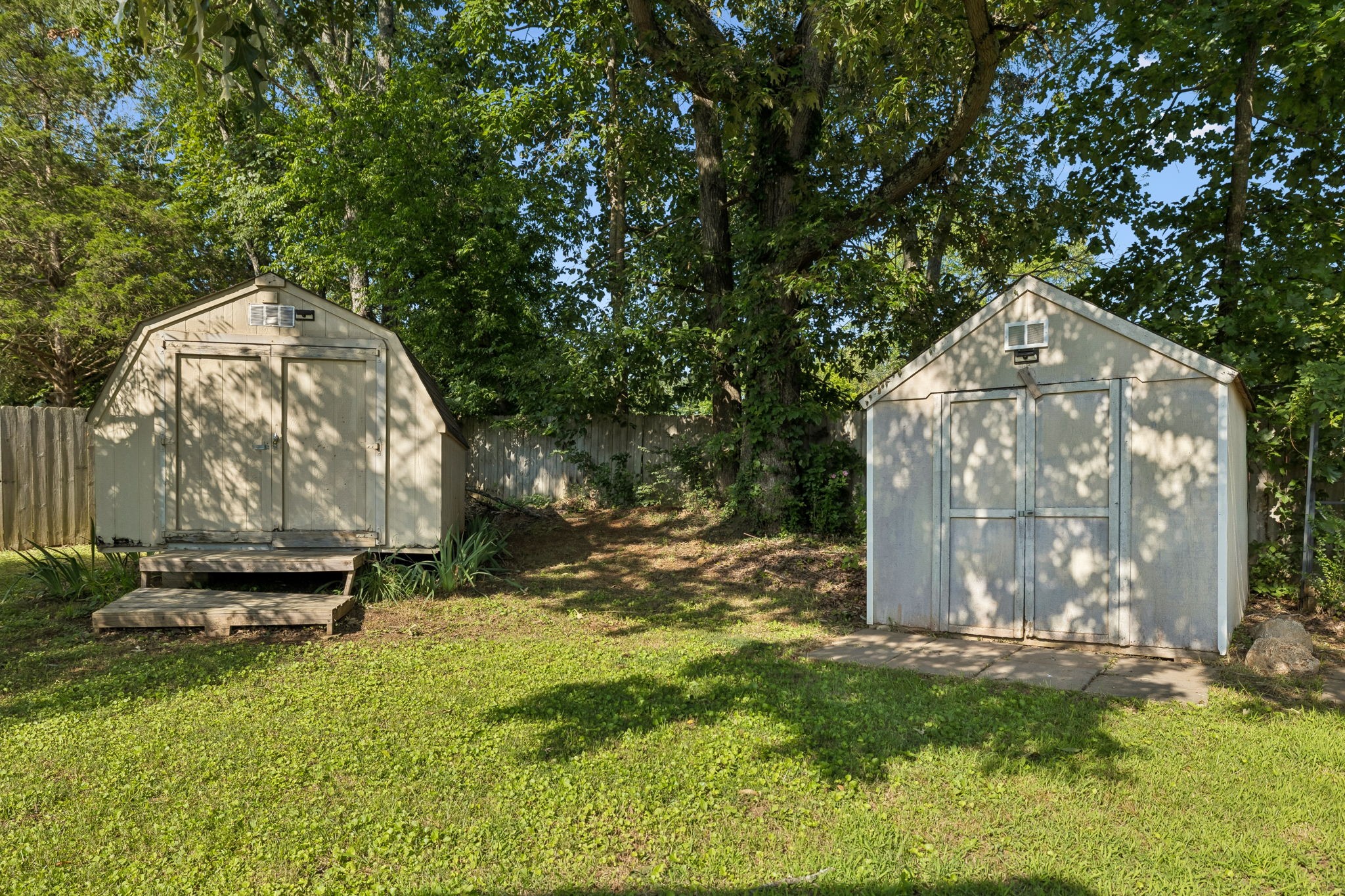115 Robert Ave Property Photo 33