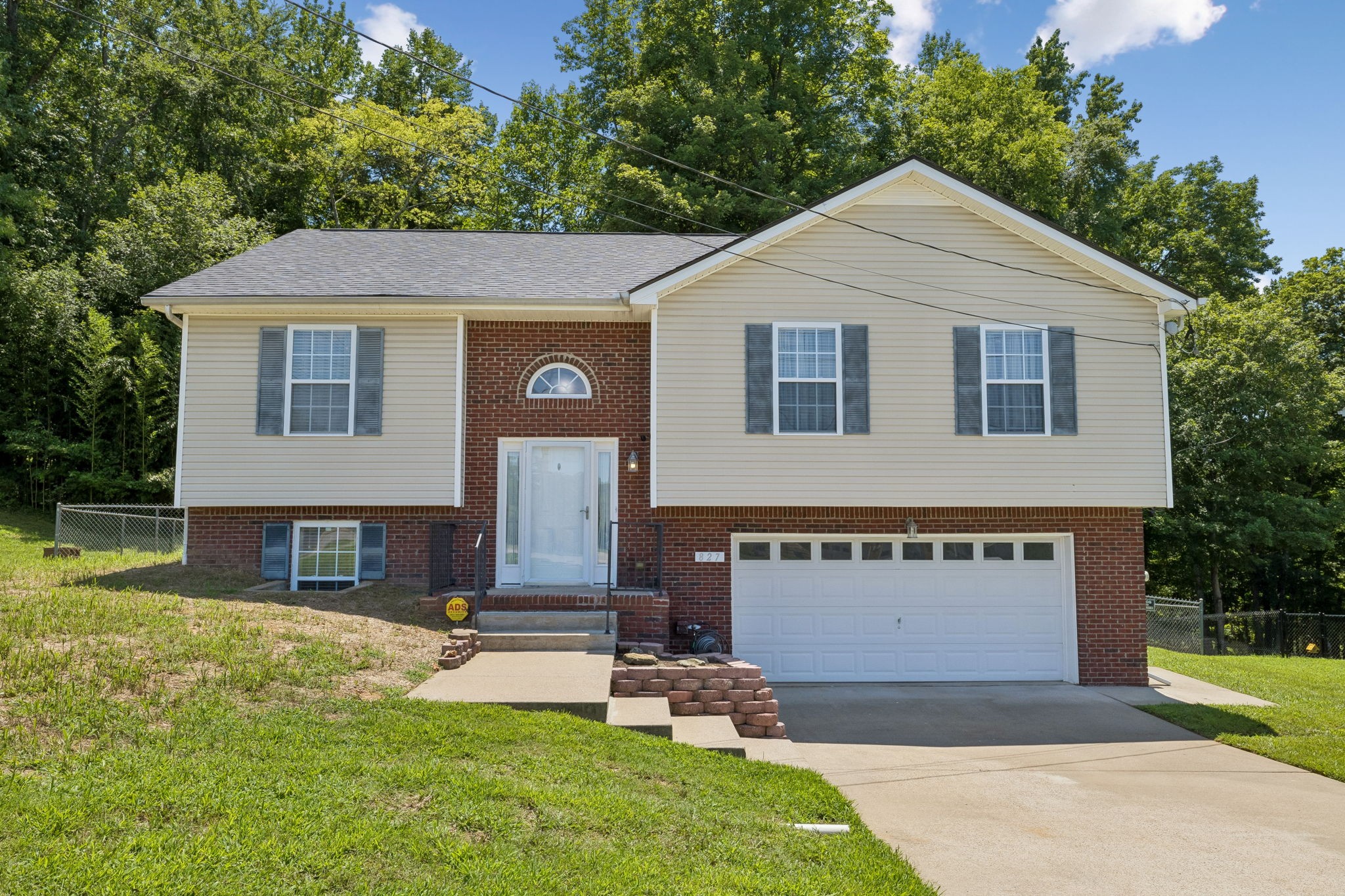 827 Sugarcane Way Property Photo 1