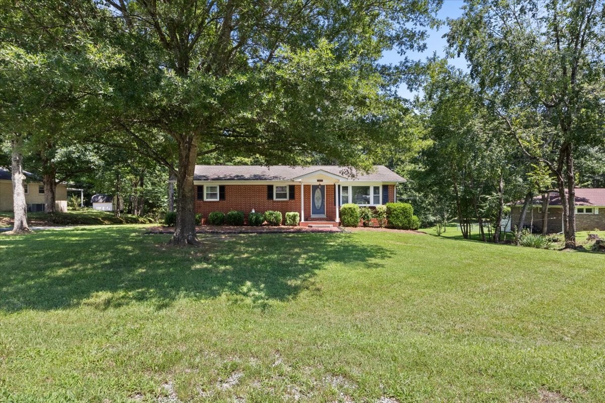 353 Powers Blvd Property Photo 2