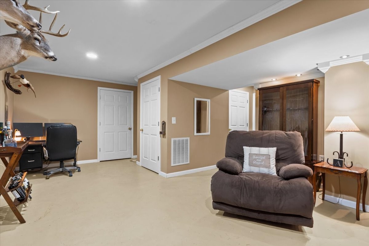 353 Powers Blvd Property Photo 31