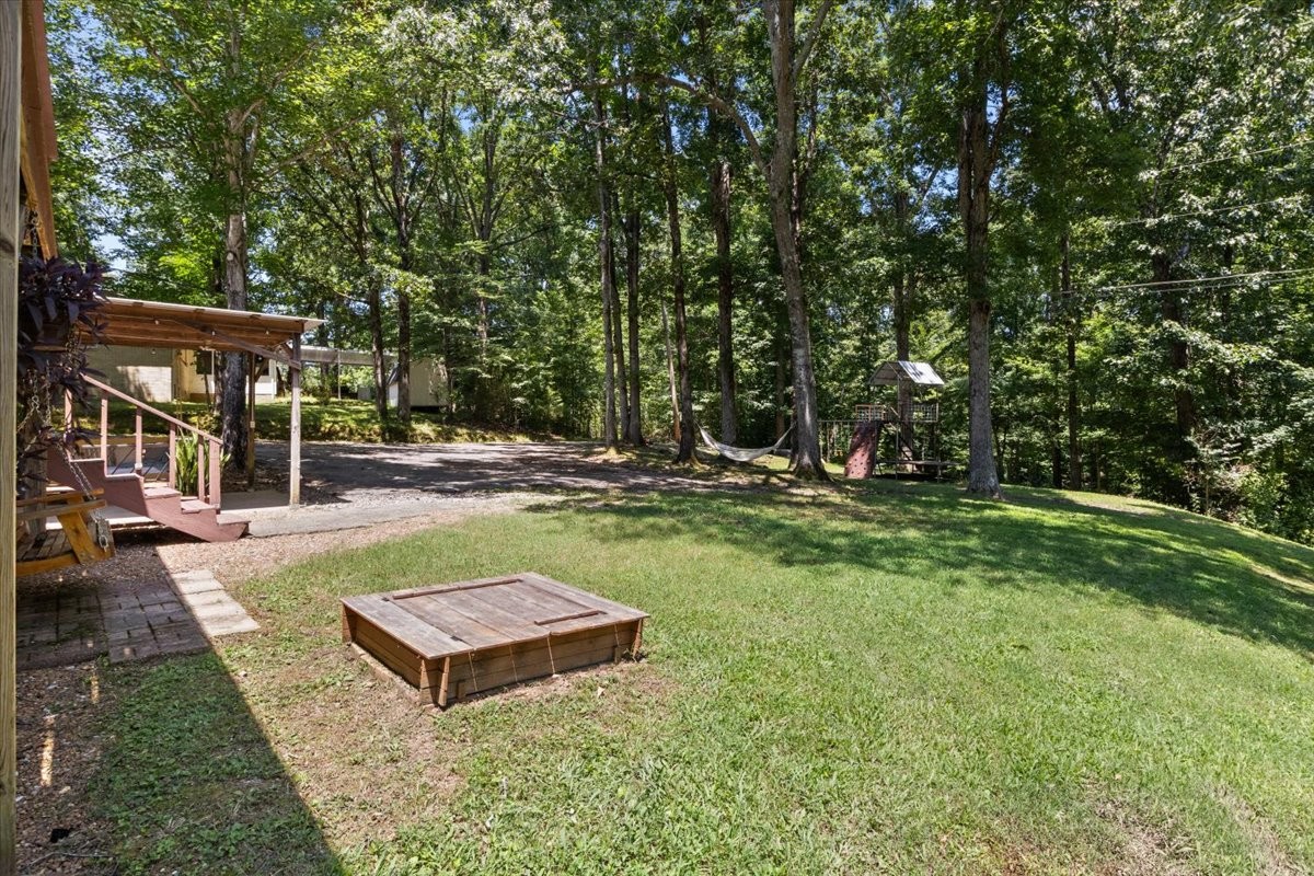 353 Powers Blvd Property Photo 39