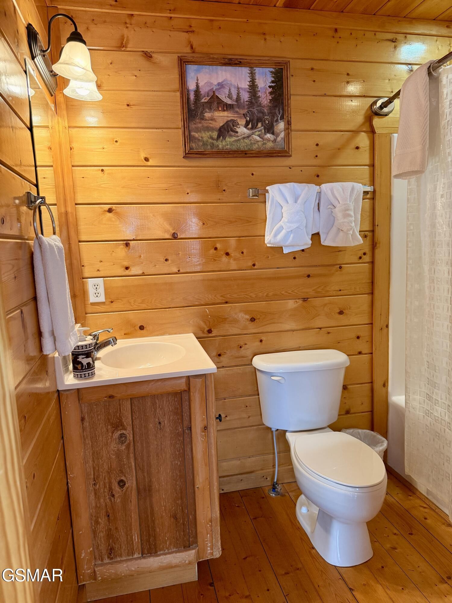 1724 Azalea Circle Property Photo 18