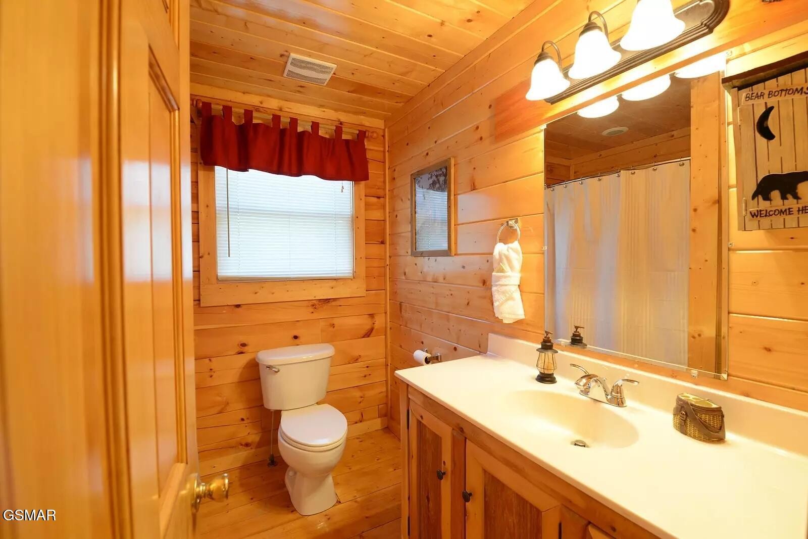 1724 Azalea Circle Property Photo 21