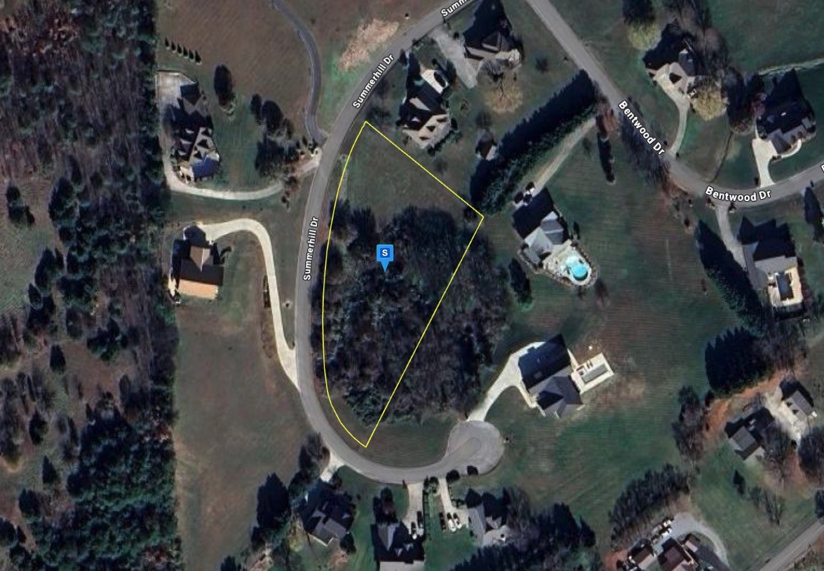 425 Summerhill Dr Property Photo 1