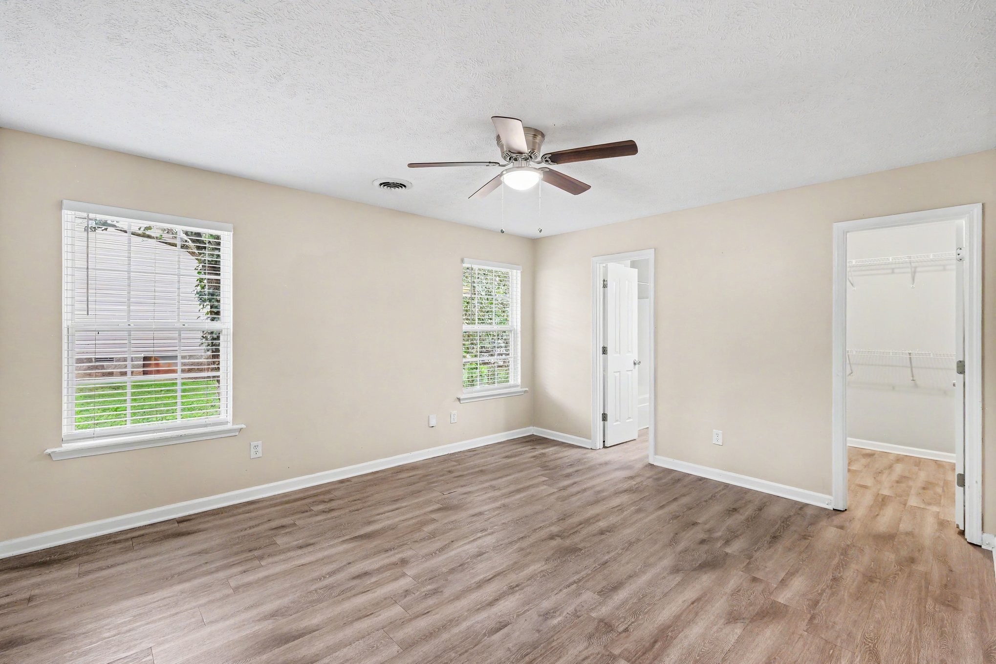 107 Breeze Dr Property Photo 9