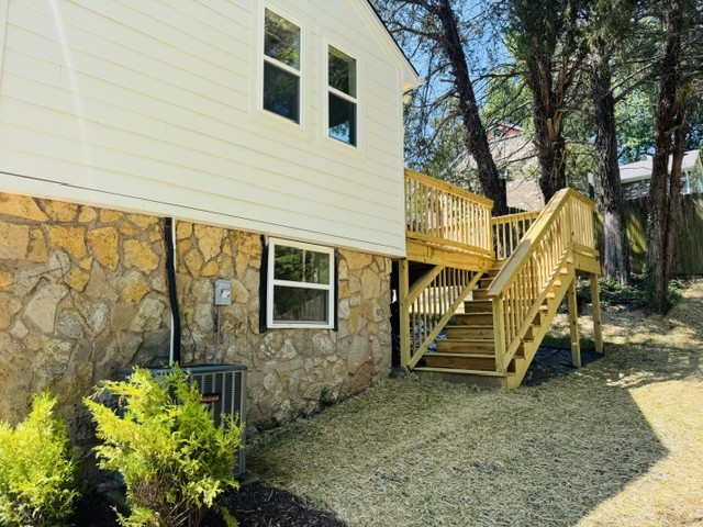 604 Debbie Dr Property Photo 3