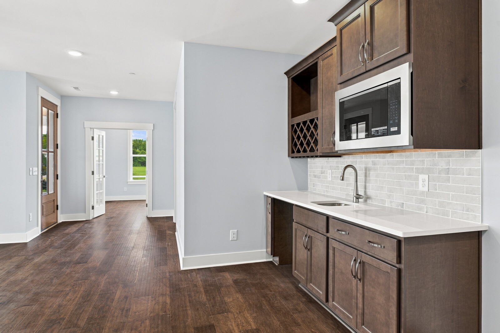 2093 Conductor Ln Property Photo 8