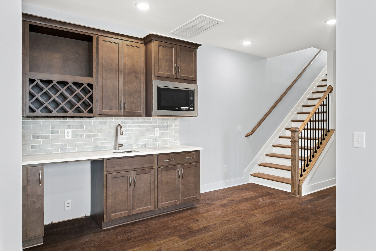 2093 Conductor Ln Property Photo 10
