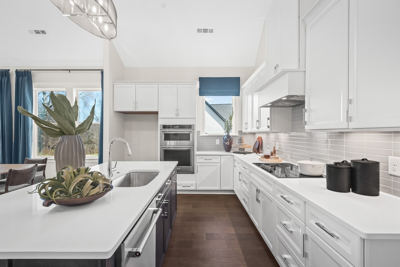 2093 Conductor Ln Property Photo 19