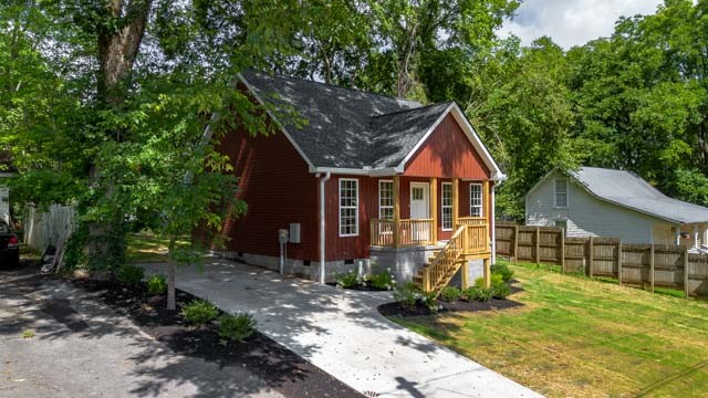 203 Locust St Property Photo 2