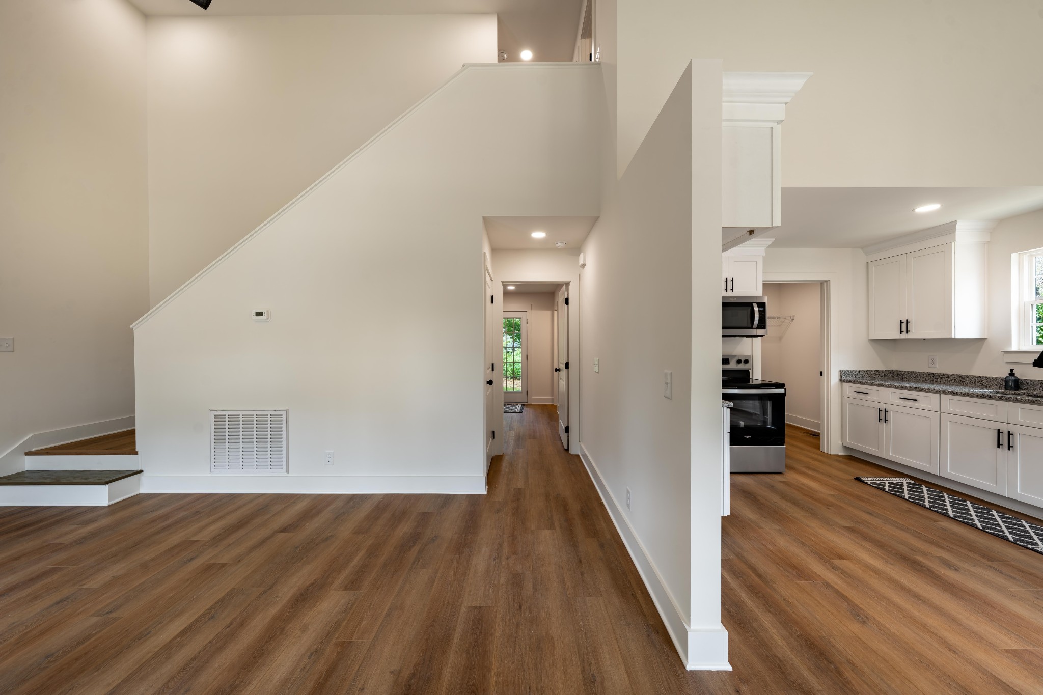 203 Locust St Property Photo 8