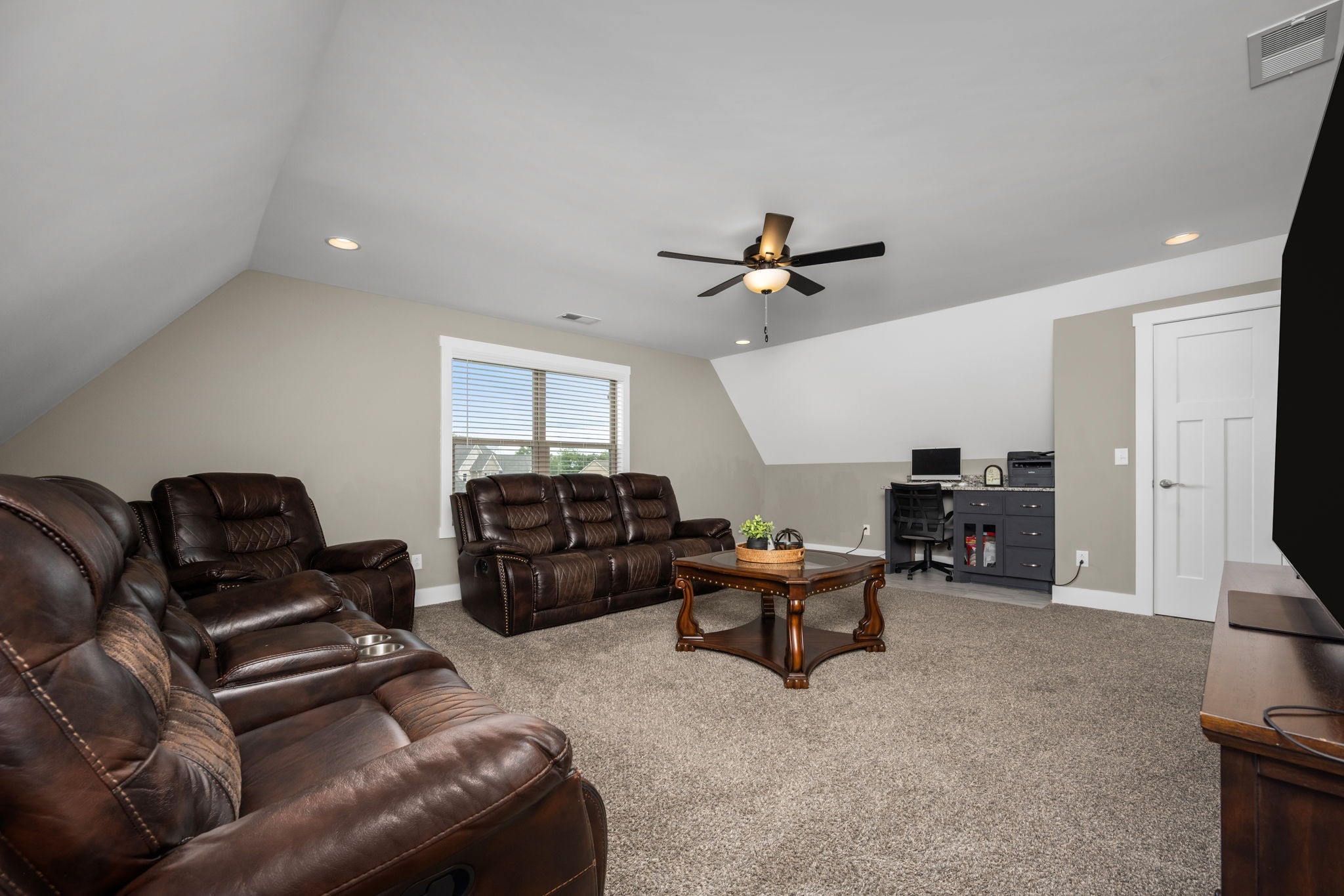 905 Brileigh Mae Pass Property Photo 34