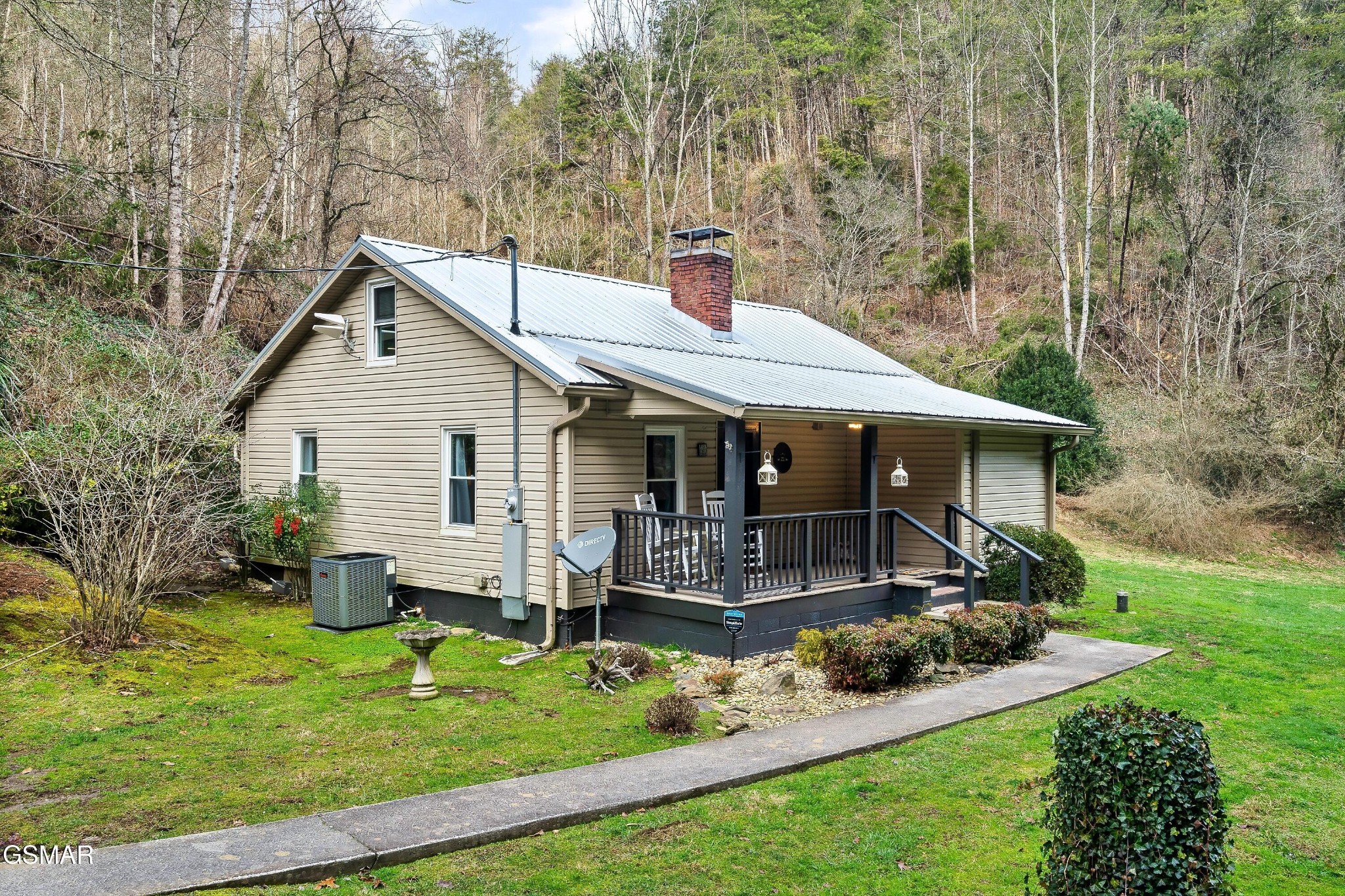 1105 King Branch Road Property Photo 1