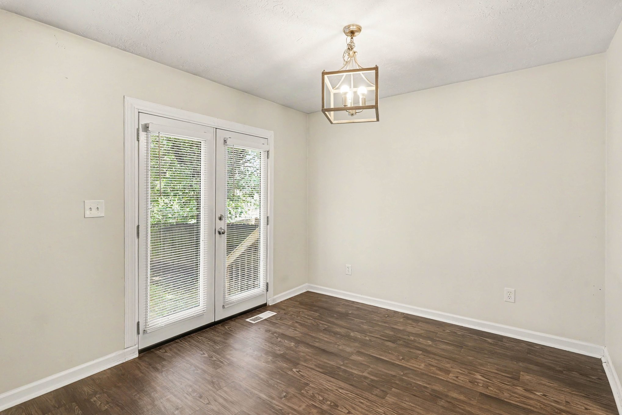 2033 Prescott Way Property Photo 8