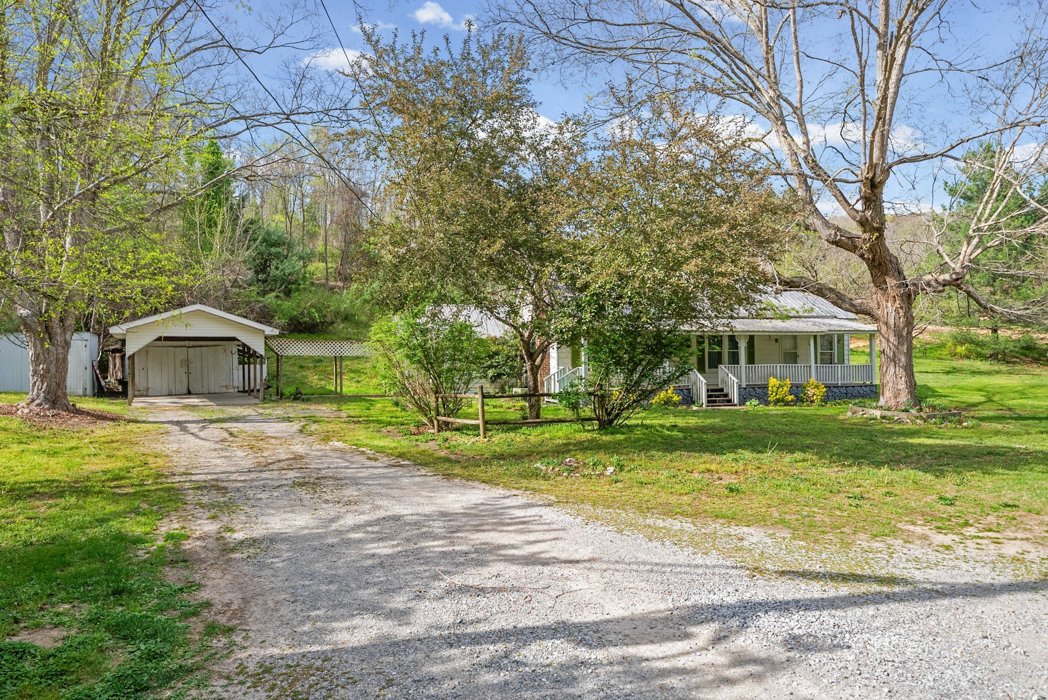 35 Bud Parker Lane Property Photo 1