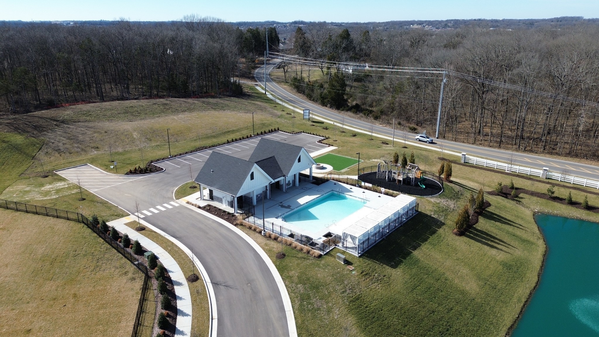 405 Tomlinson Pointe Drive Property Photo 30