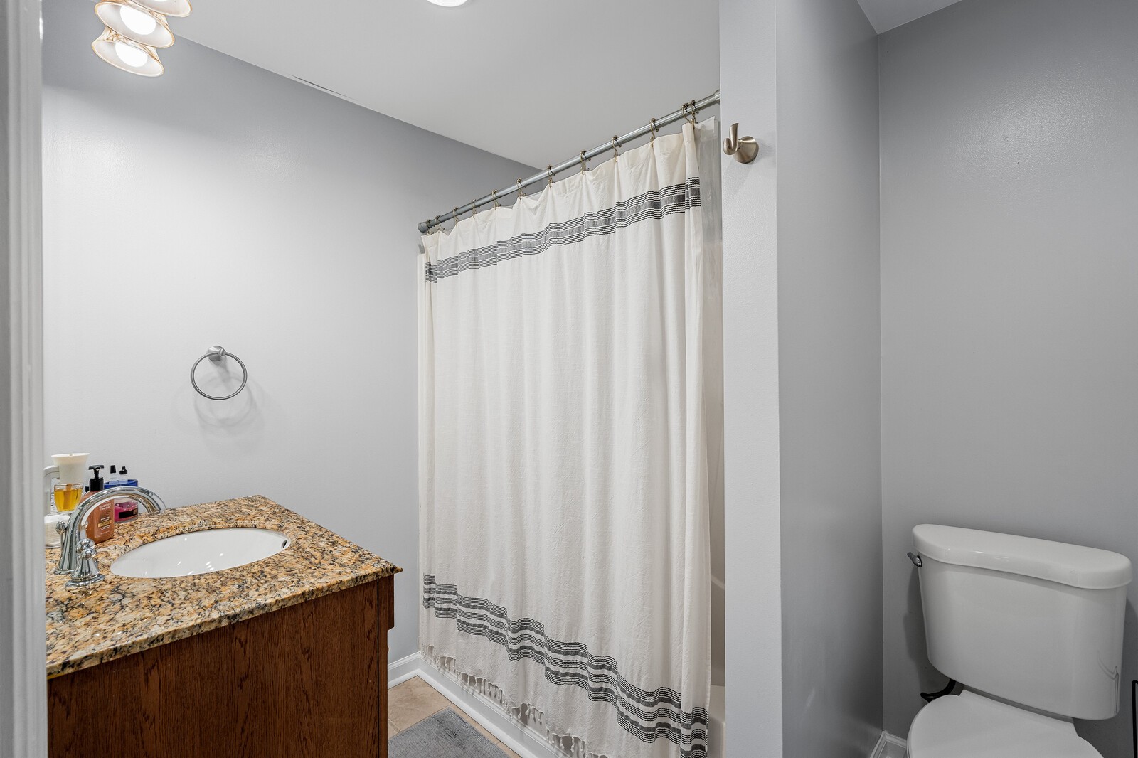 544 Maplewood Ln Property Photo 18