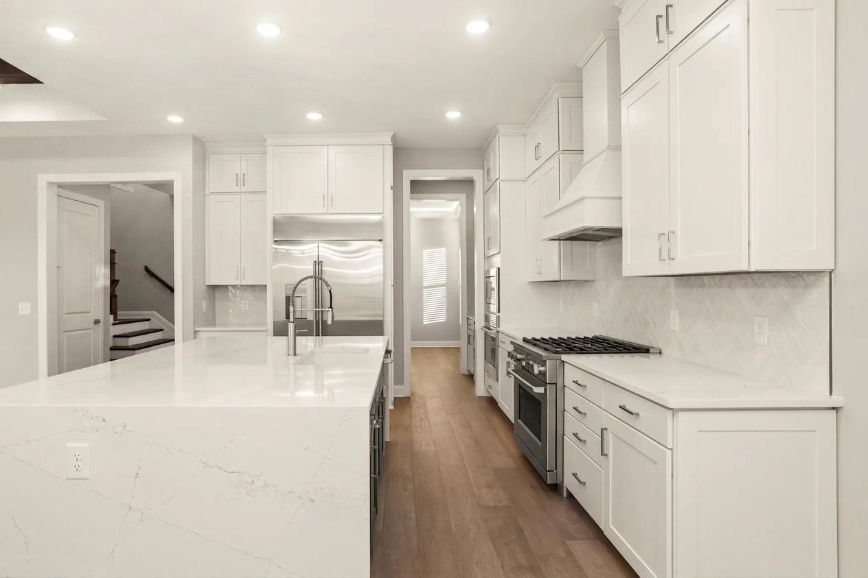 1925 Harmony Rd, E Property Photo 16