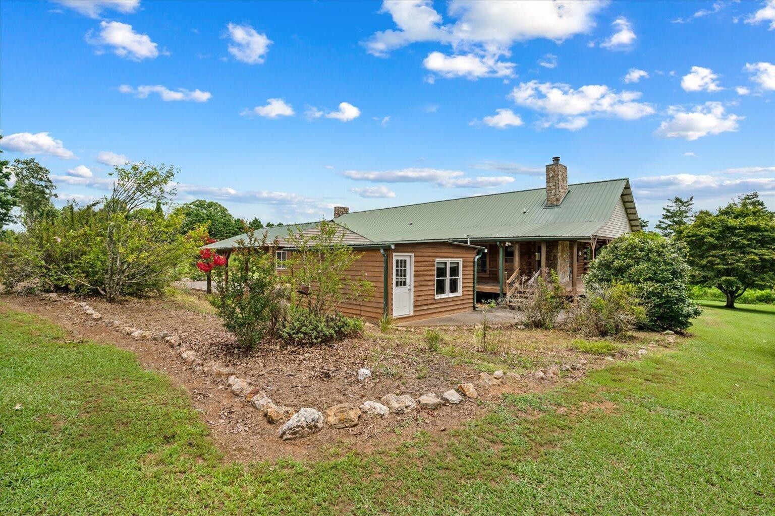 315 Woody Road, Nw Property Photo 4