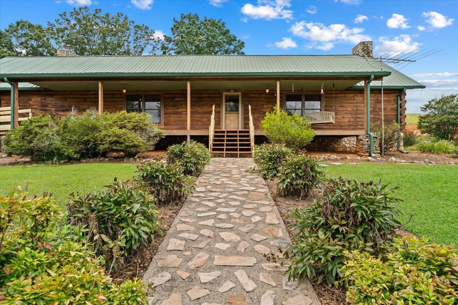 315 Woody Road, Nw Property Photo 6