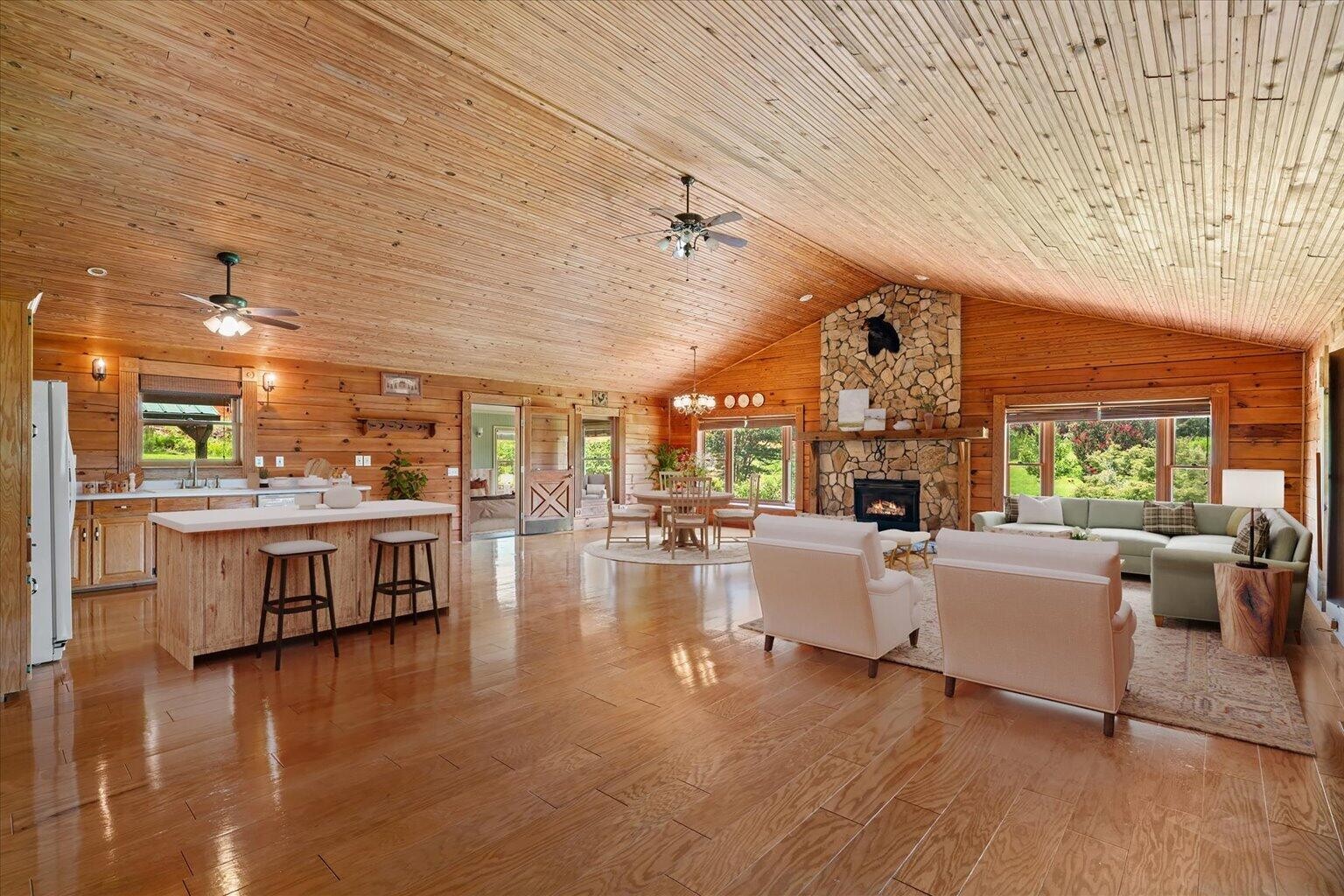 315 Woody Road, Nw Property Photo 7