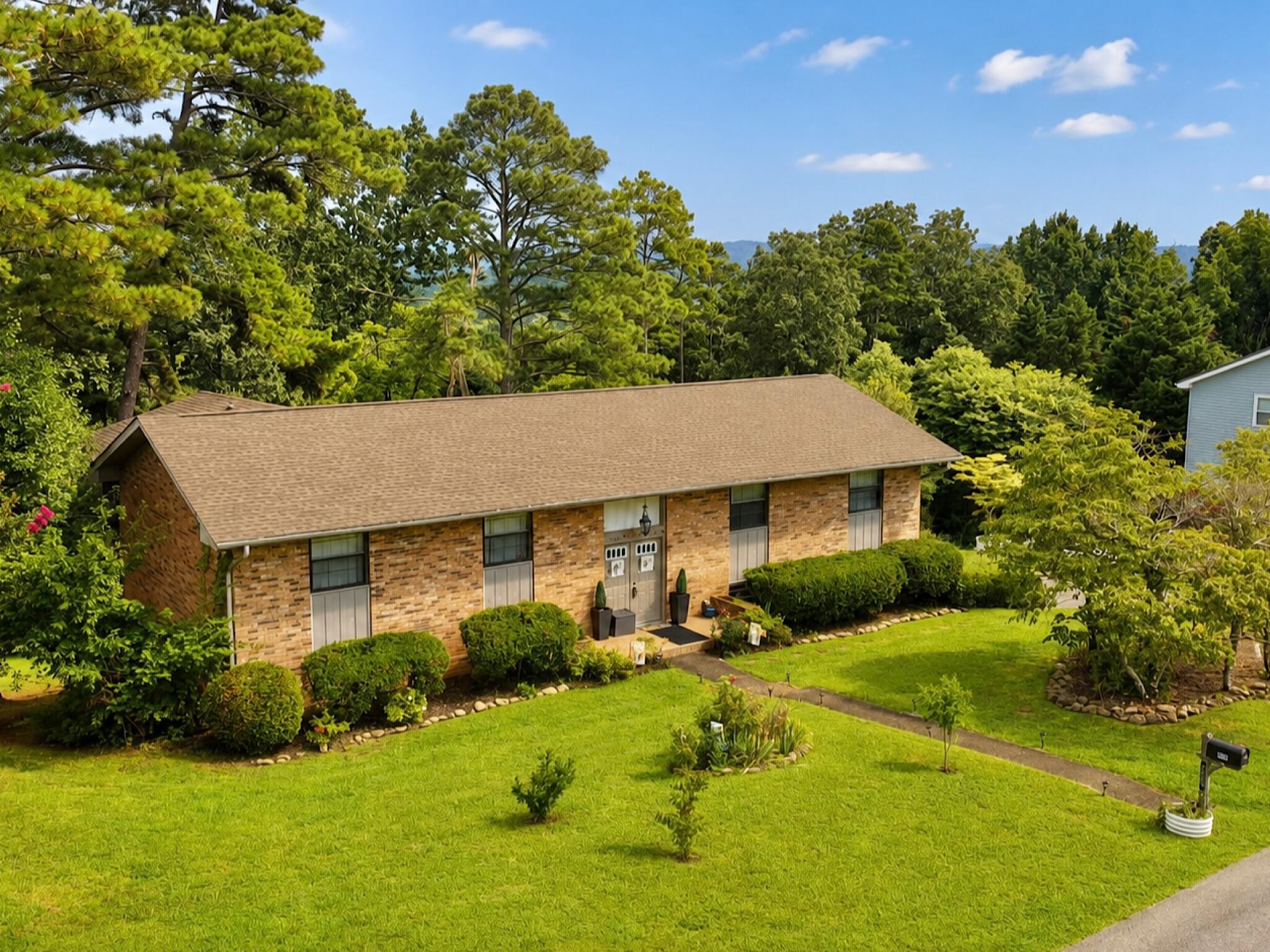 1008 Panorama Drive Property Photo 1