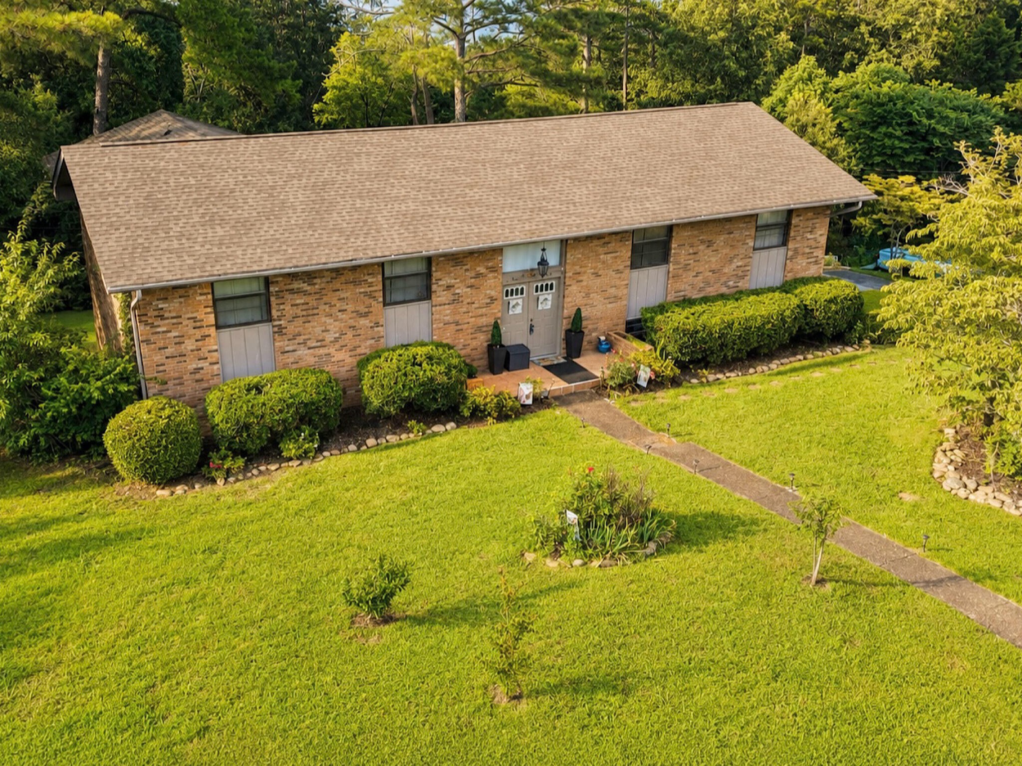 1008 Panorama Drive Property Photo 5