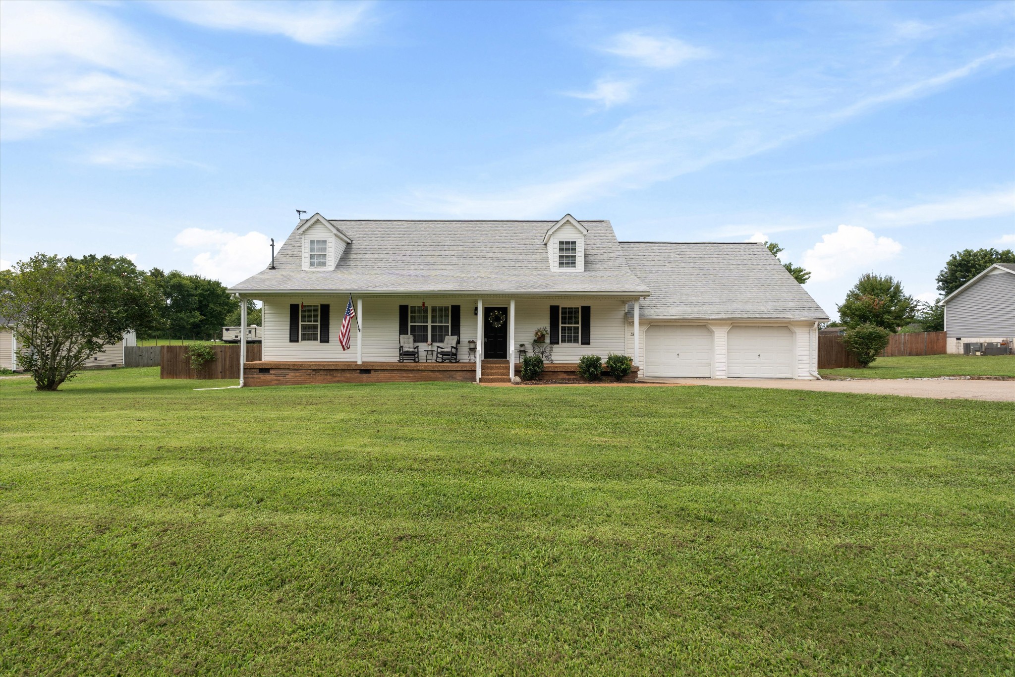 3941 Honeysuckle Way