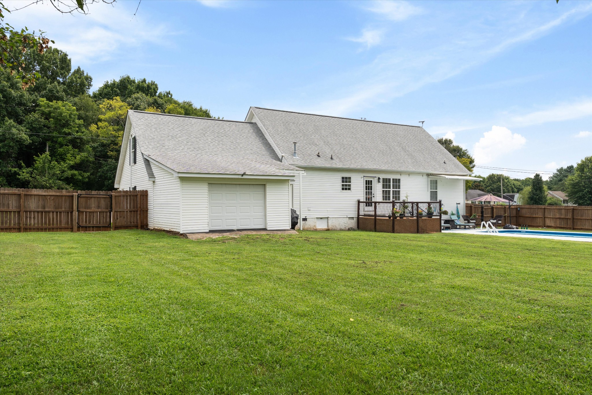 3941 Honeysuckle Way Property Photo 53