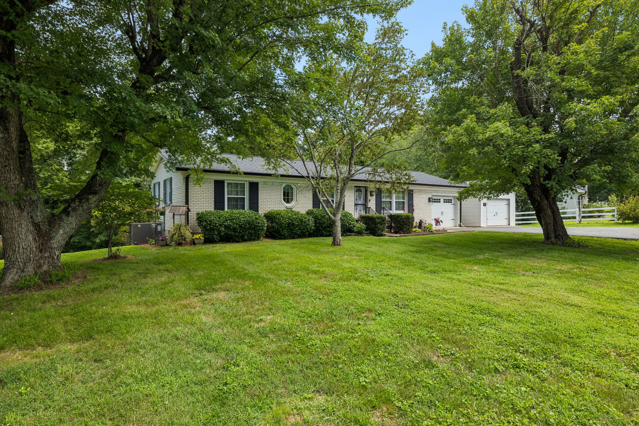 1104 Morriswood Dr