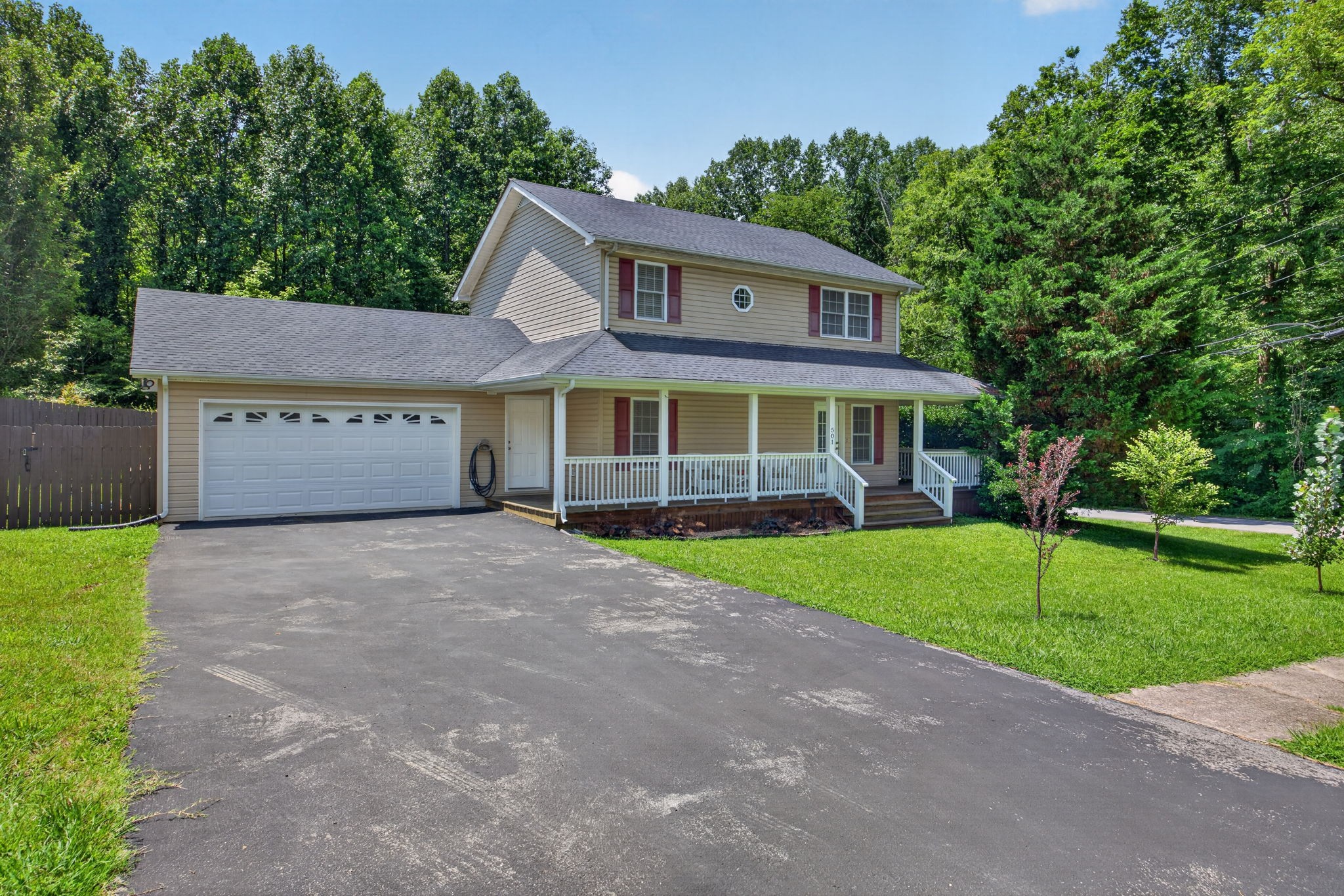 501 Forrest Cove Ln