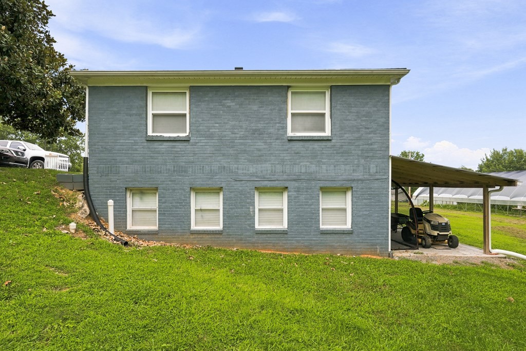 307 Miller St Property Photo 25